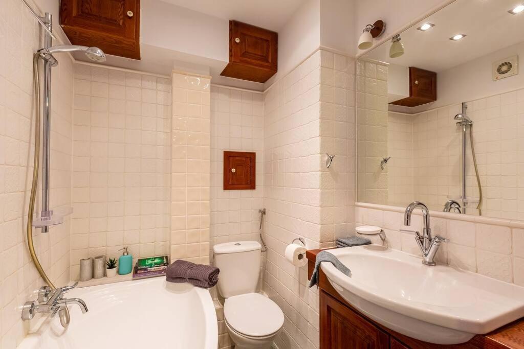 Cozy, Bright, Comfy Studio Next To The Old Town. Apartment Warsaw Luaran gambar